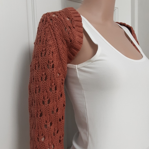 525 America Pointelle Shrug Small - Picture 11 of 16